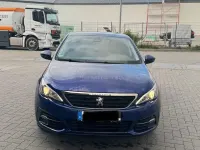 Gebraucht Peugeot 308 131 PS (96 kW) 2019 Blau Kombi