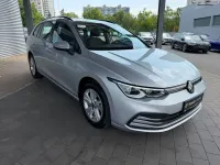 Gebraucht VW Golf VIII Life 131 PS (96 kW) 2024 Silber Kombi