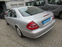 Gebraucht Mercedes E240 Elegance 177 PS (130 kW) 2004 Silber Limousine