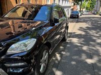 Gebraucht Mercedes ML250 204 PS (150 kW) 2011 Schwarz SUV