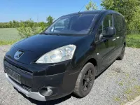Gebraucht Peugeot Partner Tepee 111 PS (81 kW) 2012 Schwarz Van / Kleinbus