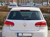 Gebraucht VW Golf VI 122 PS (89 kW) 2009 Weiß Kleinwagen