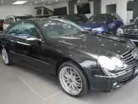 Gebraucht Mercedes CLK270 170 PS (125 kW) 2004 Obsidianschwarz  metalliclack Coupé