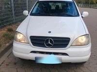 Gebraucht Mercedes ML320 218 PS (160 kW) 2000 Weiß SUV