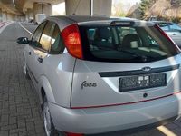 Usata Ford Focus 75 CV (55 kW) 1999 Argento Station wagon
