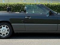 Second-hand Mercedes E320 220 CP (161 kW) 1994 Negru Cabrio