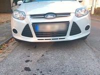 Gebraucht Ford Focus 101 PS (74 kW) 2013 Weiß Limousine