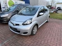 Gebraucht Toyota Aygo Cool 68 PS (50 kW) 2011 Silber Kleinwagen