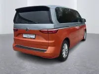 Używany VW Multivan Life 150 KM (110 kW) 2022 Srebrny Minivan