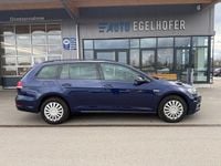 Gebraucht VW Golf VII Comfortline 110 PS (80 kW) 2018 Blau Kombi