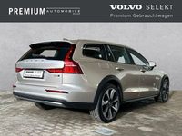 Gebraucht Volvo V60 CC Ultimate 197 PS (144 kW) 2023 Grau Kombi