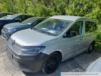 Używany VW Caddy Basis 122 KM (89 kW) 2022 Srebrny Minivan