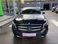 Gebraucht Mercedes GLA200 156 PS (114 kW) 2016 Kosmosschwarz  metalliclack SUV