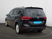 Gebraucht VW Touran Highline 150 PS (110 kW) 2024 Schwarz Van / Kleinbus