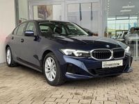 Gebraucht BMW 318 156 PS (114 kW) 2025 Bmw individual tansanitblau Limousine