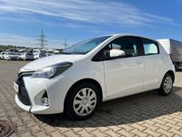Gebraucht Toyota Yaris 90 PS (66 kW) 2016 Weiß Limousine
