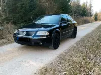 Używany VW Passat 131 KM (96 kW) 2002 Czarny Sedan/Limuzyna