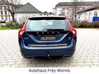 gebraucht Volvo V60 AWD2.4*Automatik*Navi*R.Kamera*Pano*Bi-Xenon