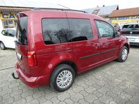 Gebraucht VW Caddy Trendline 102 PS (75 kW) 2020 Rot Van / Kleinbus