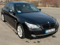 Gebraucht BMW 530 272 PS (200 kW) 2007 Blau Limousine