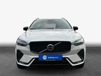 Gebraucht Volvo XC60 Plus 250 PS (183 kW) 2024 Crystal weißperleffekt SUV
