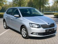 Gebraucht Skoda Fabia Ambition 75 PS (55 kW) 2015 Silber Limousine