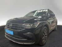 Gebraucht VW Tiguan Life 150 PS (110 kW) 2022 Deep black perleffekt (metallic) SUV