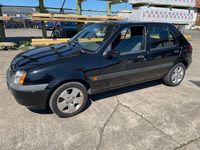 Usata Ford Fiesta 60 CV (44 kW) 2001 Nero Utilitaria