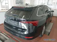 Gebraucht Skoda Octavia Style 150 PS (110 kW) 2024 Blackmagic perleffekt Kombi