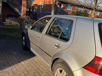 Gebraucht VW Golf IV 105 PS (77 kW) 2002 Silber Kleinwagen