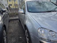 Gebraucht VW Golf V 90 PS (66 kW) 2005 Silber Kleinwagen