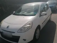 Gebraucht Renault Clio III 75 PS (55 kW) 2010 Weiß Kleinwagen