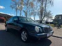 Gebraucht Mercedes E280 204 PS (150 kW) 1998 Blau Limousine