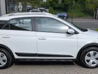 Gebraucht Hyundai i20 Active 120 PS (88 kW) 2016 Weiß Limousine