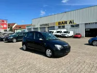 Gebraucht Mazda 2 Comfort 75 PS (55 kW) 2003 Schwarz Kleinwagen