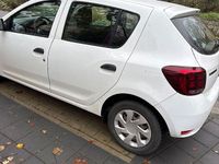 Gebraucht Dacia Sandero Acces 73 PS (53 kW) 2017 Weiß Limousine