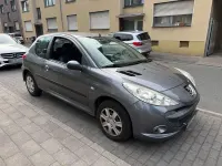 Gebraucht Peugeot 206+ Style 60 PS (44 kW) 2010 Grau Kleinwagen