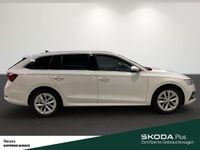Gebraucht Skoda Octavia Style 116 PS (85 kW) 2023 Weiss Kombi