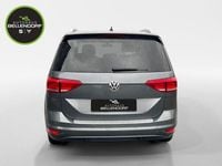 Second-hand VW Touran Sound 116 CP (85 kW) 2017 Gri Monovolum