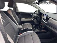 Gebraucht Kia Stonic Spirit 120 PS (88 kW) 2022 Weiß SUV