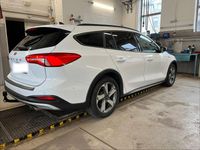Gebraucht Ford Focus 120 PS (88 kW) 2019 Weiß Kombi