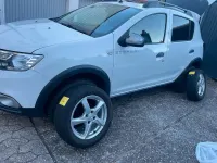 Gebraucht Dacia Sandero Stepway 90 PS (66 kW) 2019 Weiß Limousine
