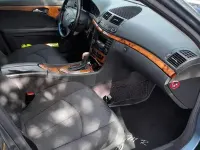 Usado Mercedes E220 Elegance 150 CV (110 kW) 2003 Azul Berlina