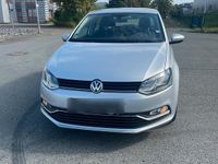 Gebraucht VW Polo 90 PS (66 kW) 2015 Silber Kleinwagen