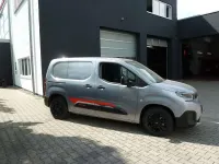 Neu Citroën Berlingo XTR 102 PS (75 kW) 2026 Stahlgrau Van / Kleinbus
