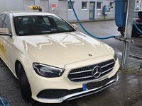 Gebraucht Mercedes E220 200 PS (147 kW) 2022 Gelb Limousine