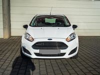 Gebraucht Ford Fiesta 100 PS (73 kW) 2014 Weiß Kleinwagen