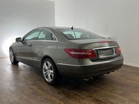 Gebraucht Mercedes E250 204 PS (150 kW) 2010 Grau Coupé