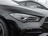 Gebraucht Mercedes CLA200 AMG line 163 PS (119 kW) 2024 Kosmosblack met Limousine
