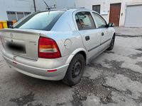 Usata Opel Astra 101 CV (74 kW) 2001 Argento Berlina